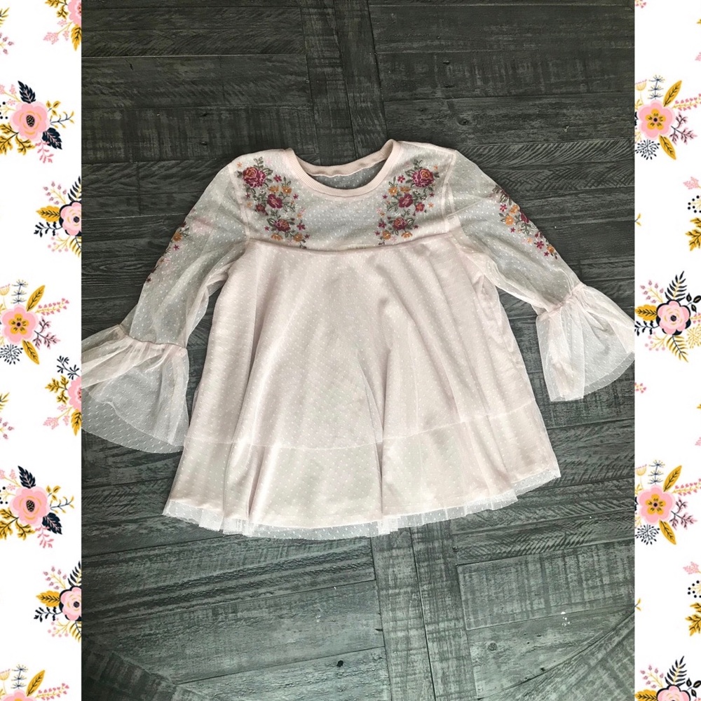 Light pink flowy top
